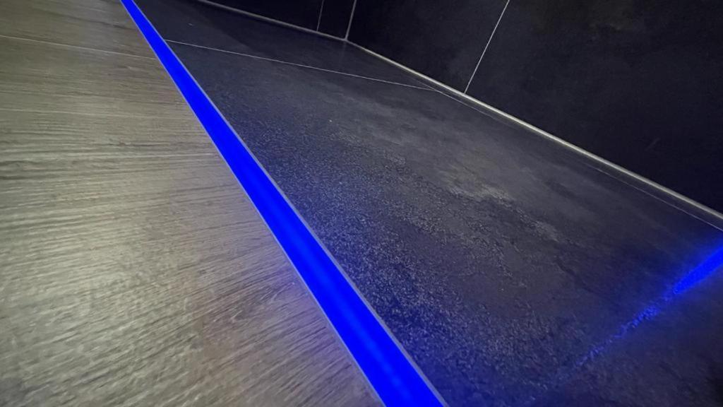 #1 Tgha Luxury Studio Apartment In Athlone Bagian luar foto